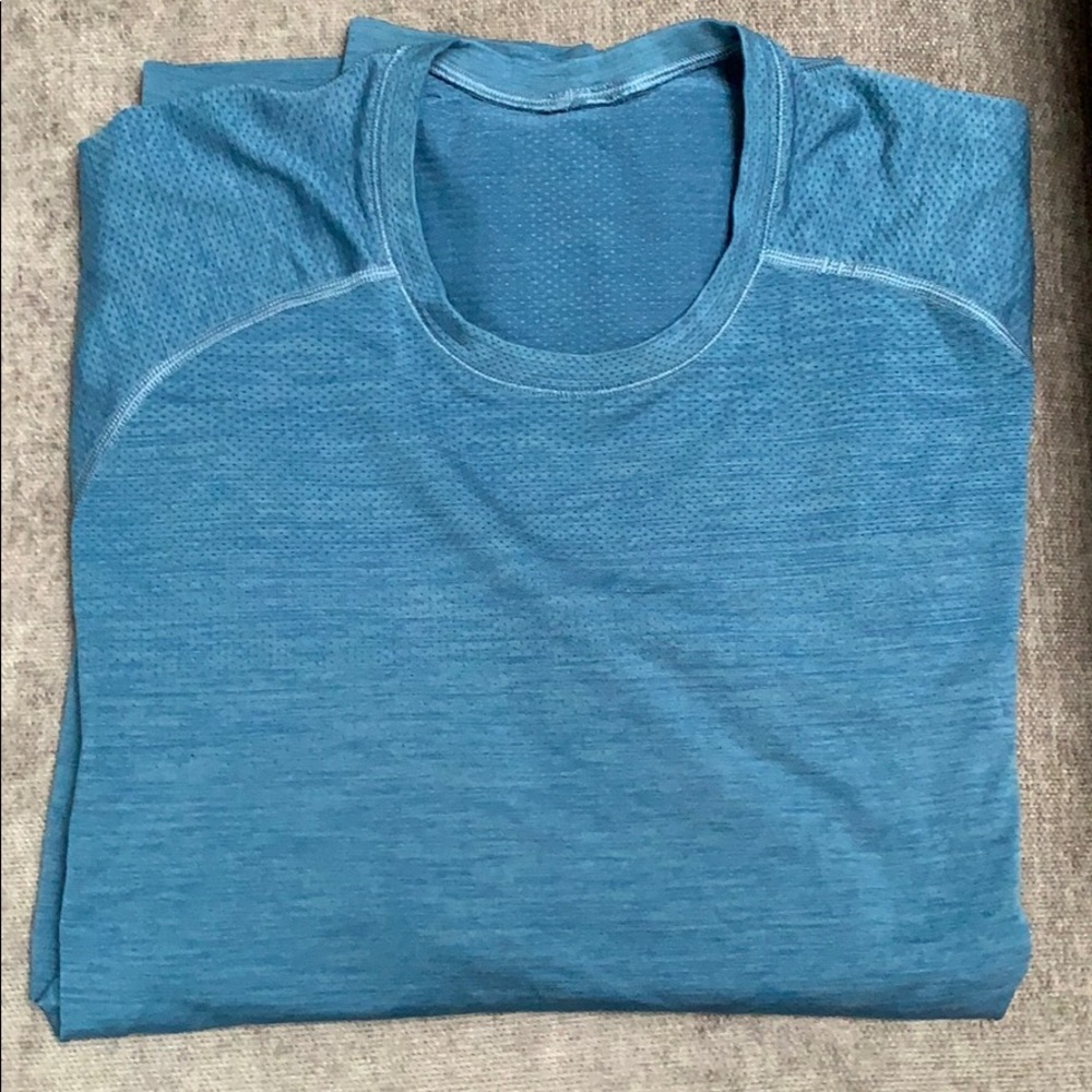 Lululemon Metal Vent Tech Long Sleeve